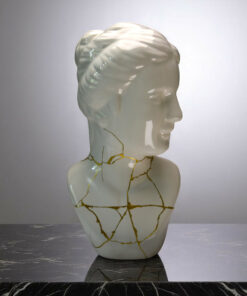 Buste Féminin en Porcelaine et Kintsugi