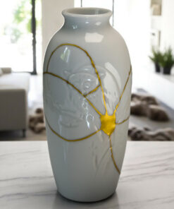 Vase Japonais en Porcelaine Blanche