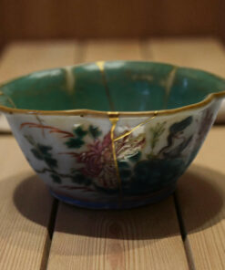 Bol Polylobé de Canton - Porcelaine du XIXe siècle restaurée au Kintsugi