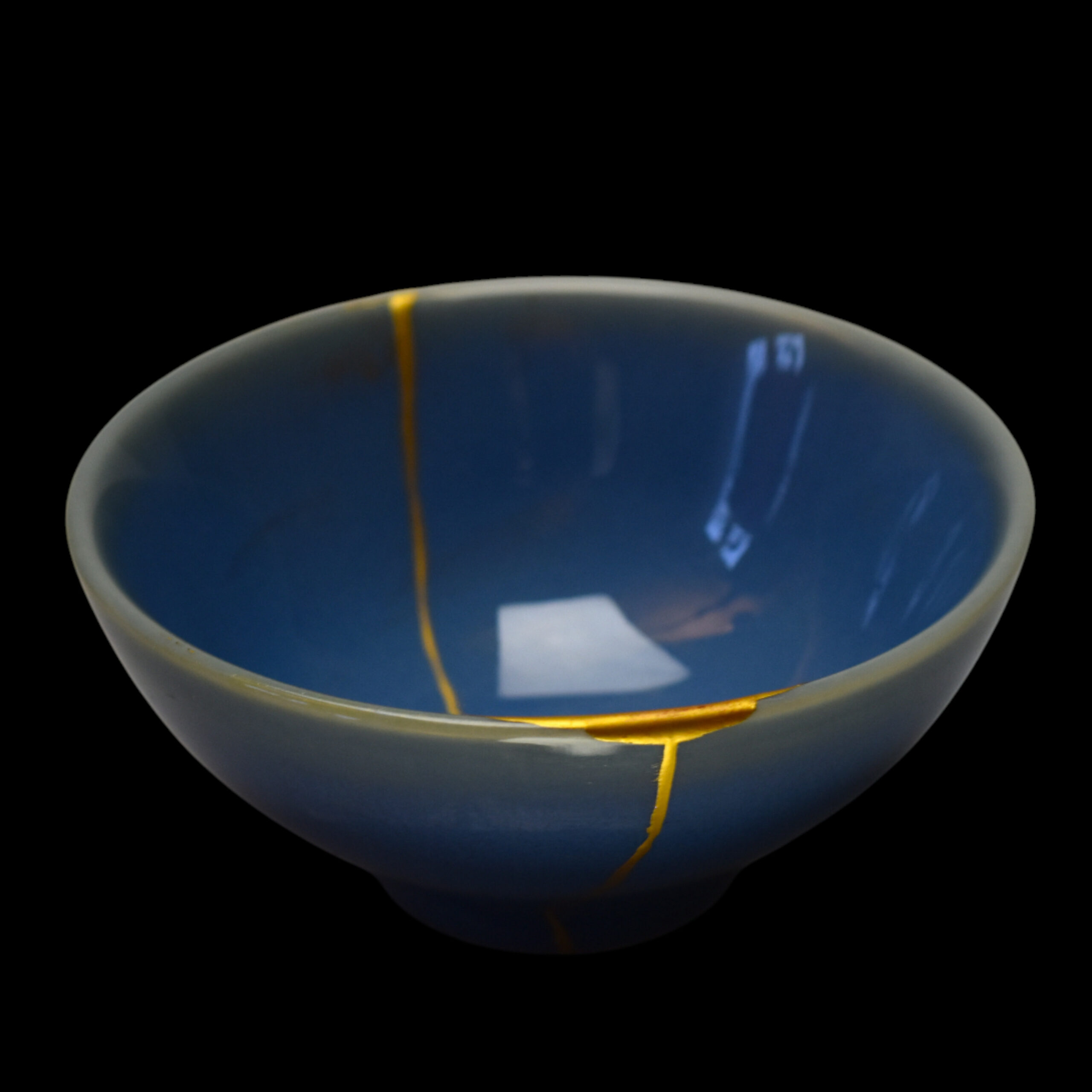 piece1 2-Photoroom | Kintsugi by Myriam GREFF